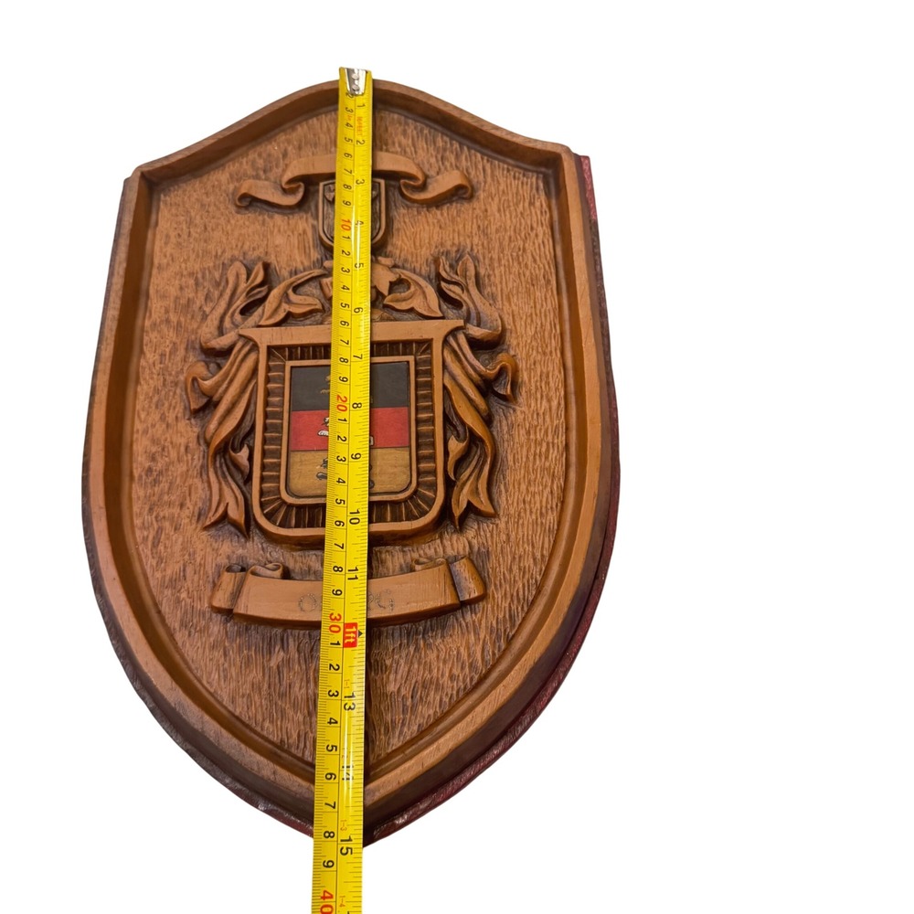 Vintage Wood-Look Oberg Family Crest Coat of Arms Wall Plaque Shield 15x9"‎ - Picture 7 of 8